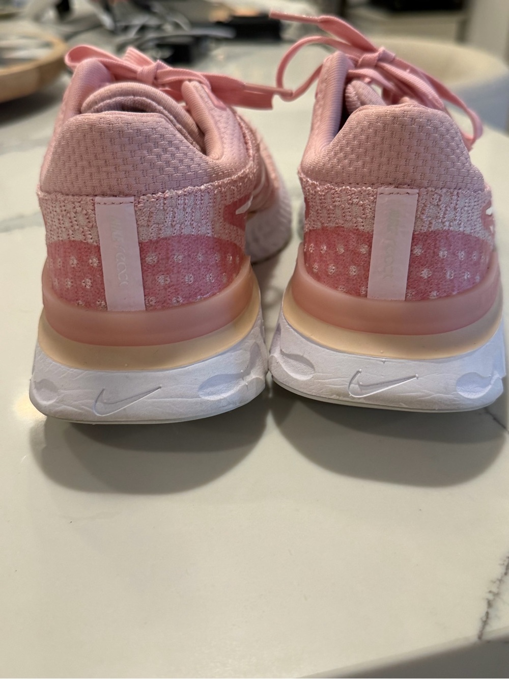 Nike Flyknit Comfort Women's Pink Knit Walking Sneakers Sz 8 - Picture 5 of 10